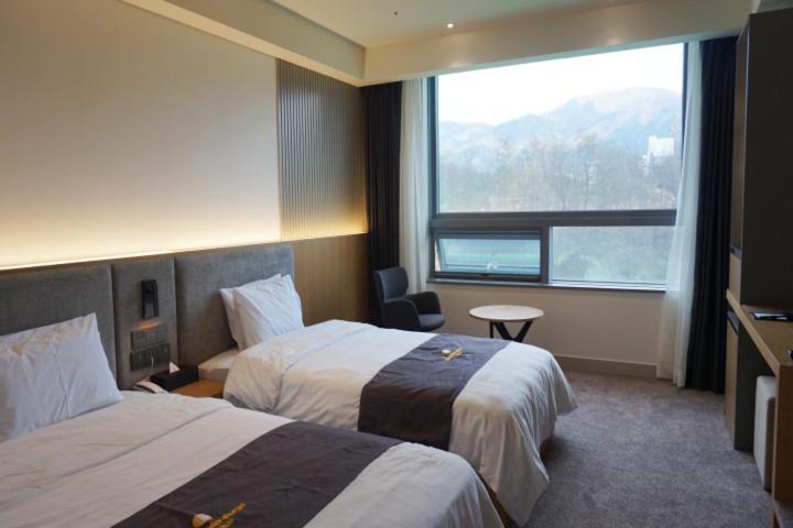 Interburgo Hotel Wonju Exteriör bild