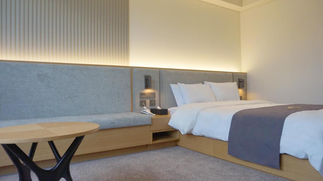 Interburgo Hotel Wonju Exteriör bild