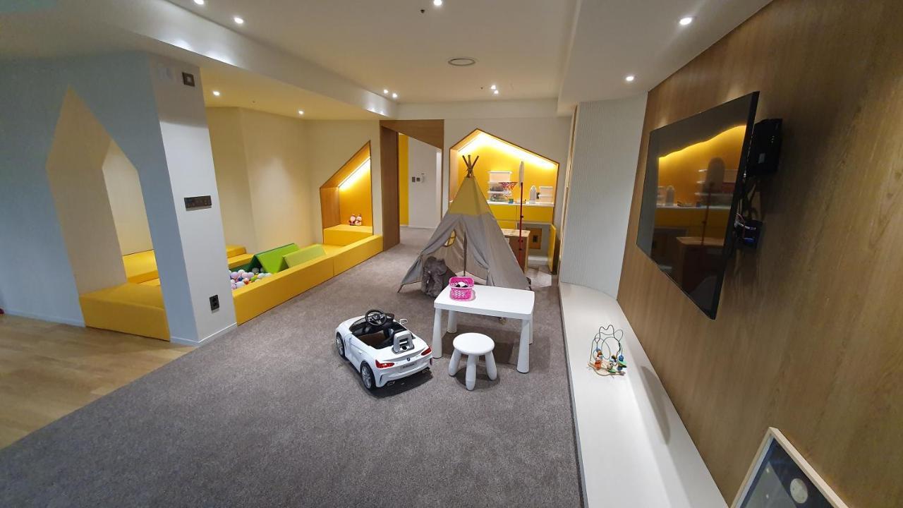 Interburgo Hotel Wonju Exteriör bild